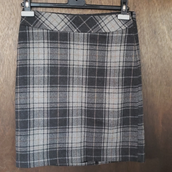 Eddie  Bauer wool  blend skirt  size 2 - Picture 1 of 6